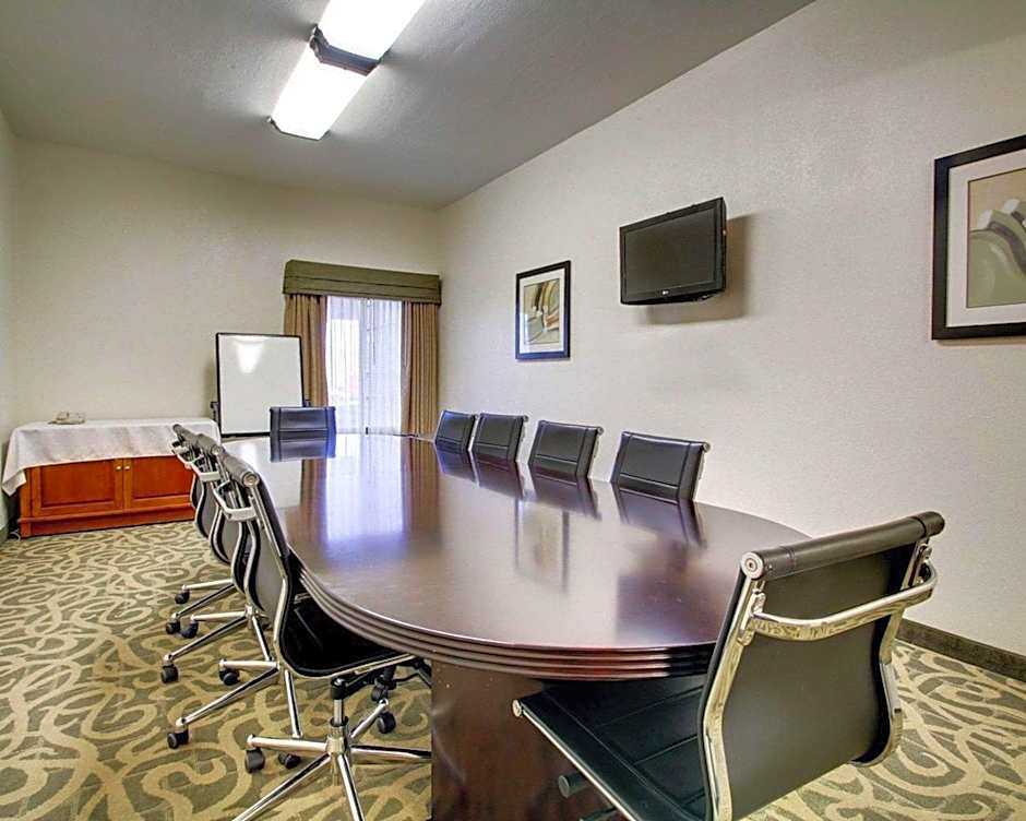 Comfort Inn & Suites Moss Point Pascagoula