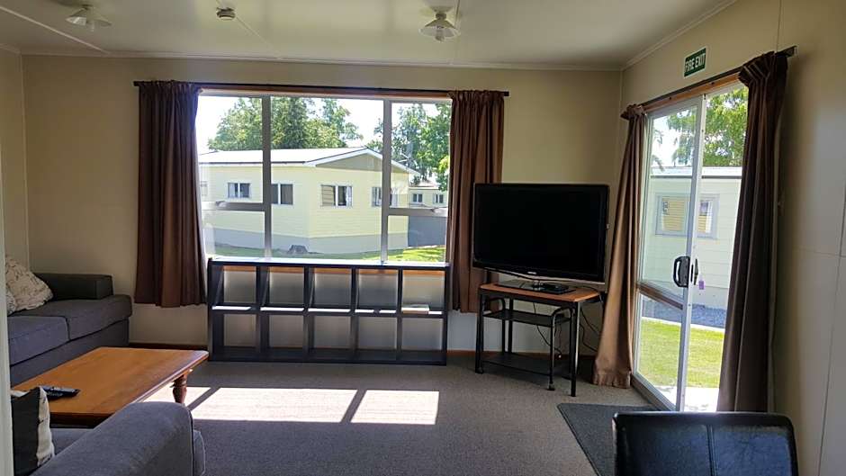 High Country Lodge, Motels & Backpackers