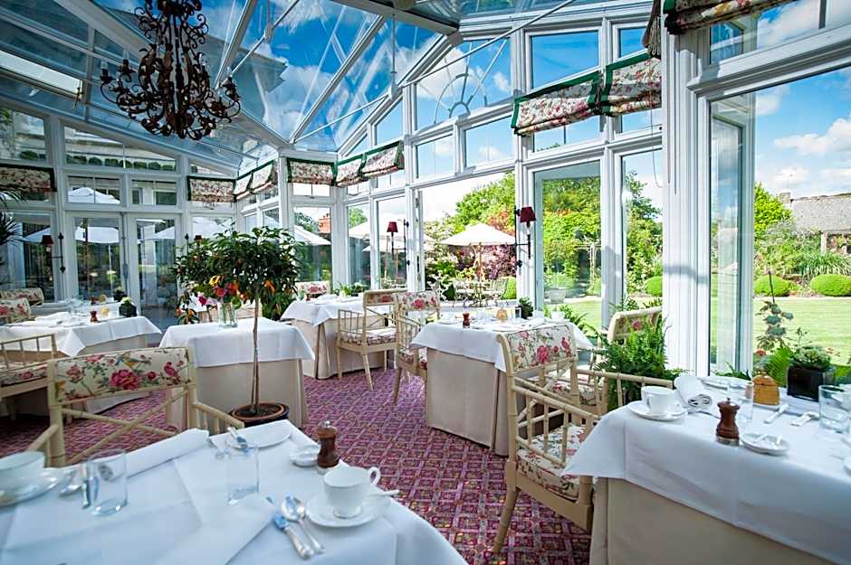 Summer Lodge Country House Hotel