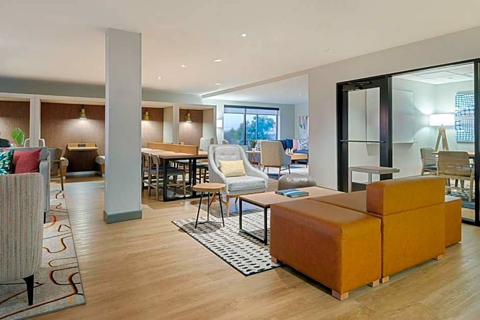 Atwell Suites Kansas City Airport By IHG