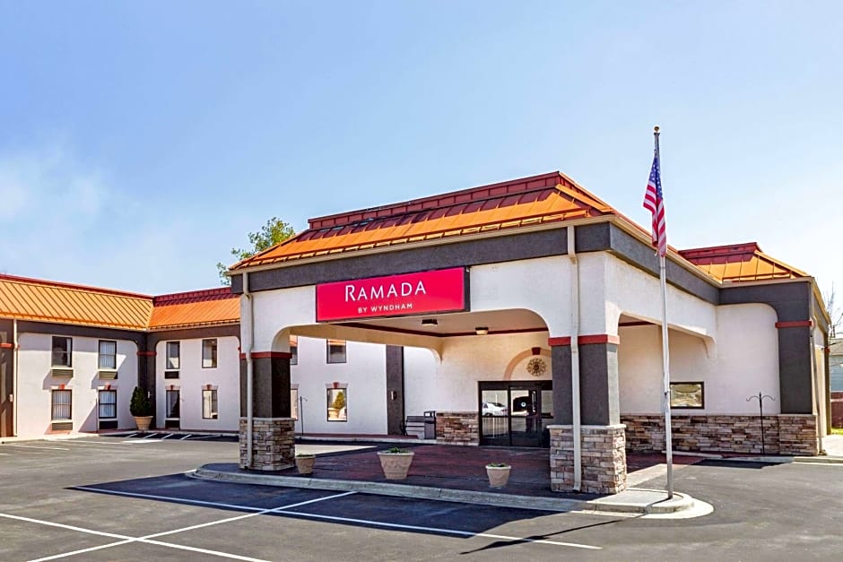 Ramada by Wyndham Hendersonville