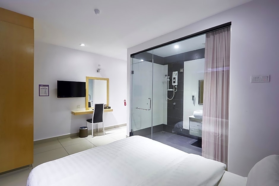 East Sun Hotel
