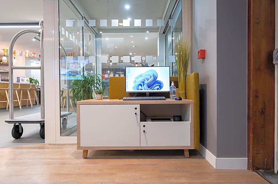 Holiday Inn Calais By IHG