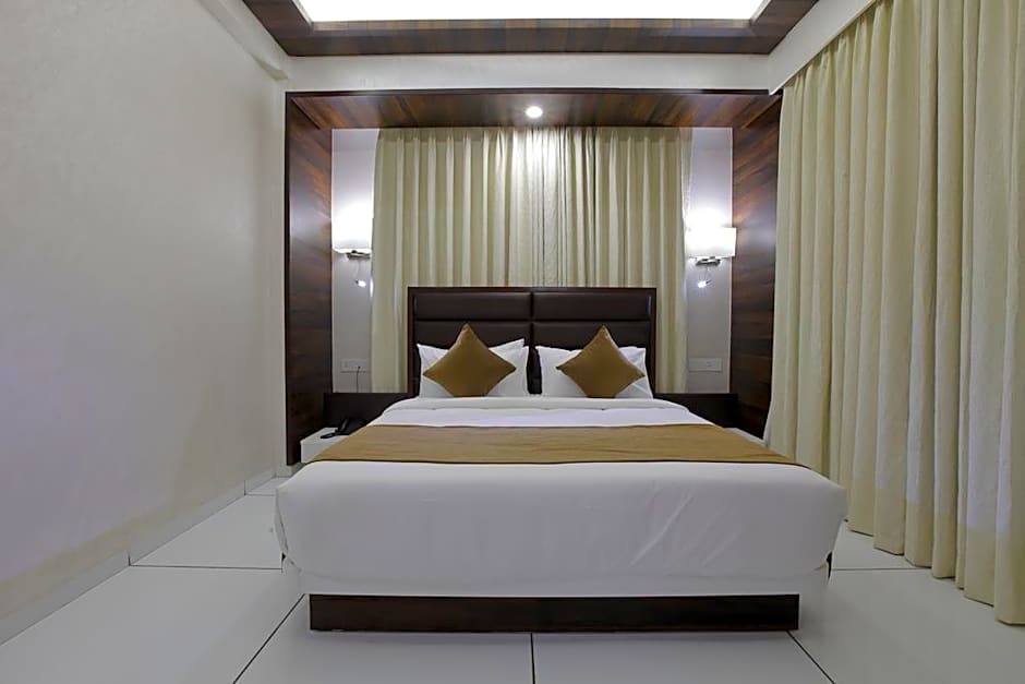 Hotel Silver Heights