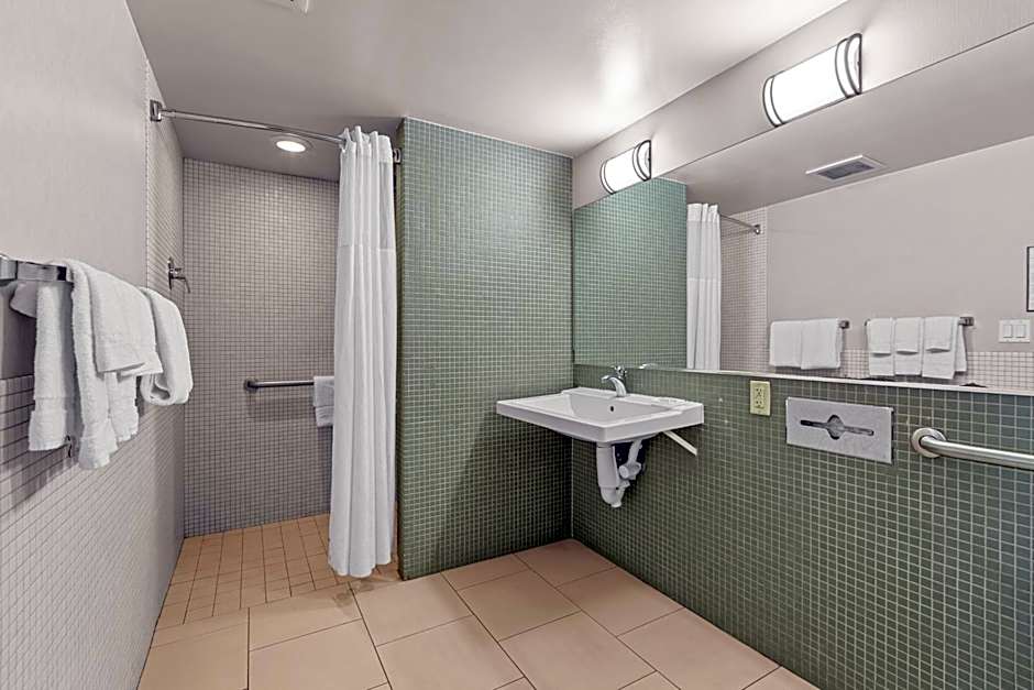 Vagabond Inn Executive Old Town