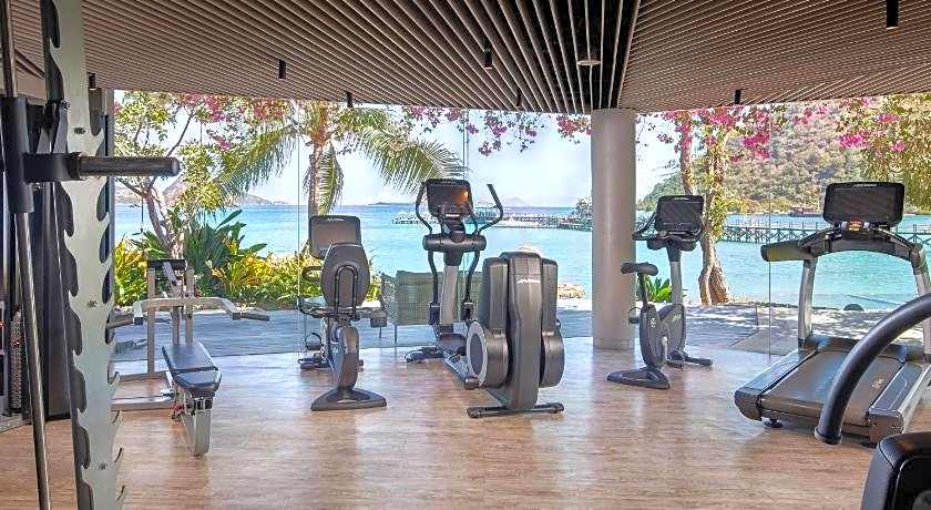 AYANA Komodo Waecicu Beach