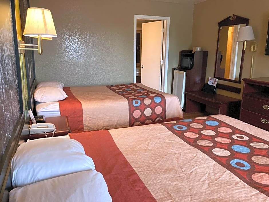 Super 8 by Wyndham Little Rock/North/Airport