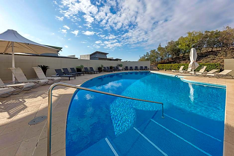 Elysia Wellness Retreat