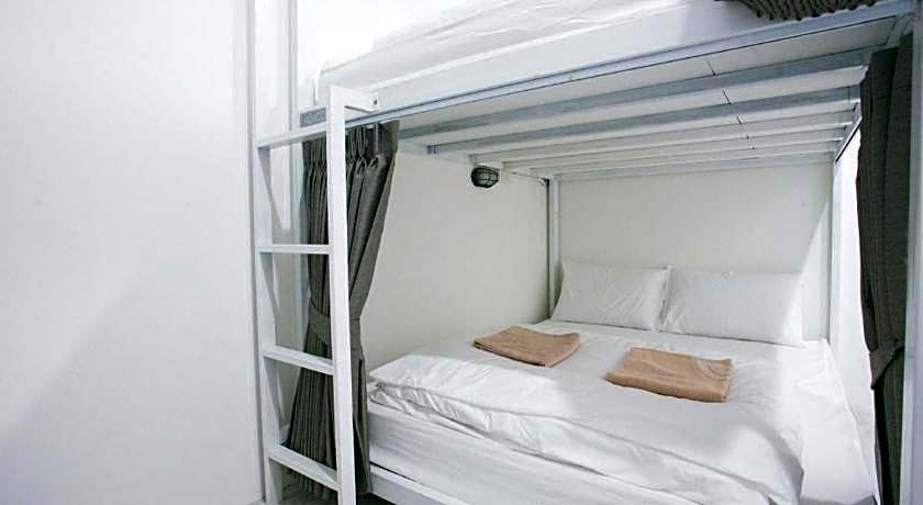 The Street Hostel Koh Lipe