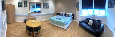 Double or Twin-Shared Bathroom-Super