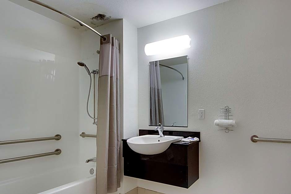 Avera Suites