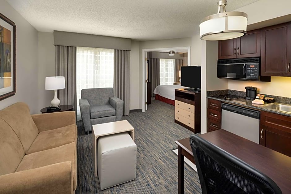 Homewood Suites By Hilton Chicago/Schaumburg