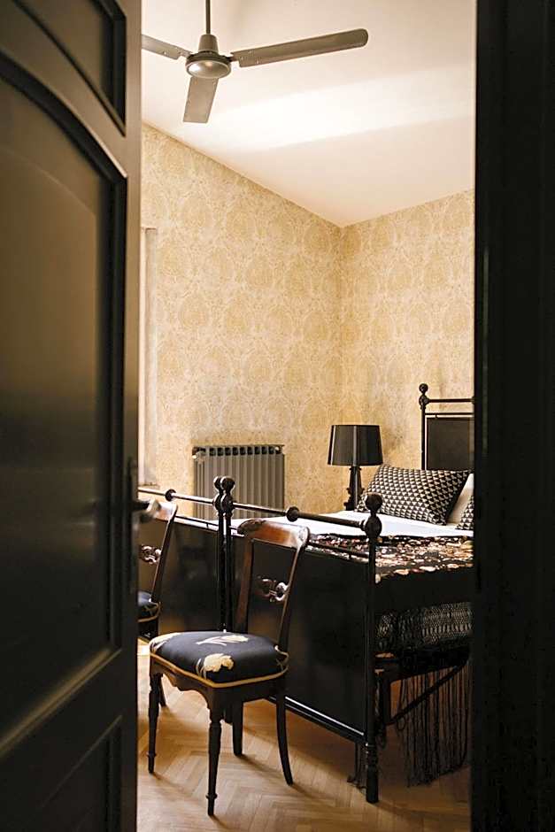 Photo 1 of 12 of Junior Suite, Mountain View