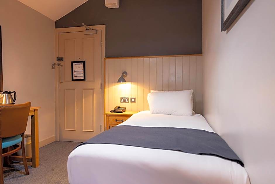 Hartwood Hall by Greene King Inns