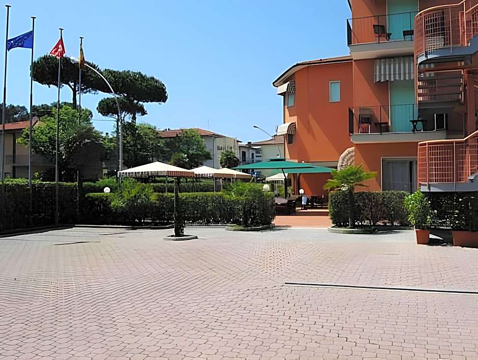 Hotel Liu