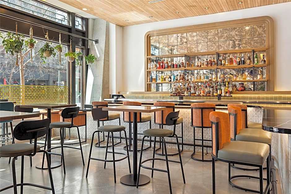 Motto by Hilton Washington DC City Center