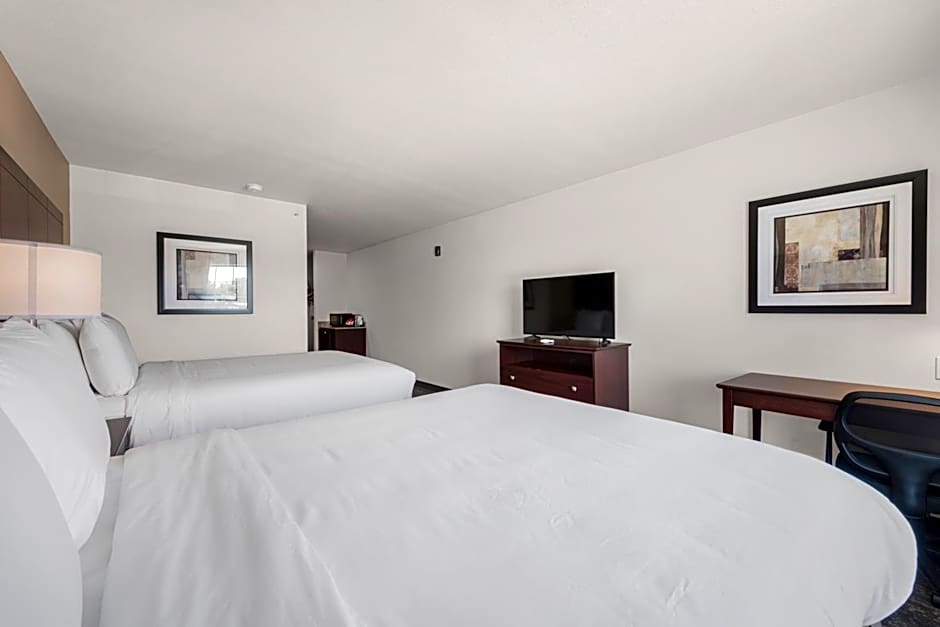 Cobblestone Hotel & Suites - Urbana