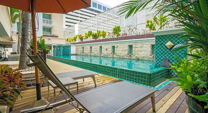 AT EASE saladaeng by AETAS