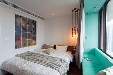 One Bedroom Apartment