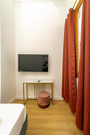 Double Room with Private External Bathroom