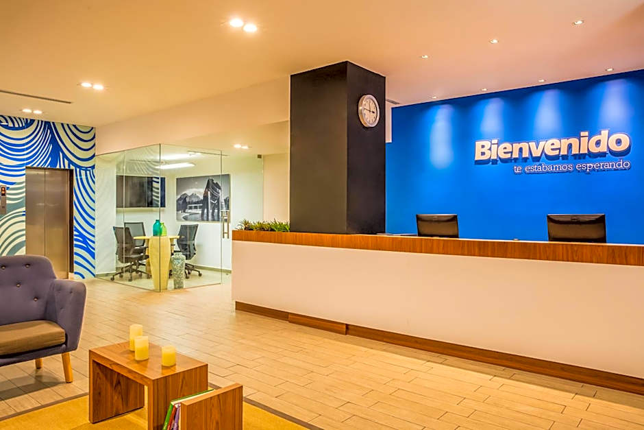 One Monterrey Aeropuerto