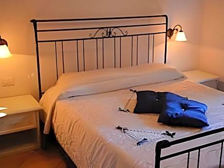 Two-Bedroom Apartment (4 Adults)