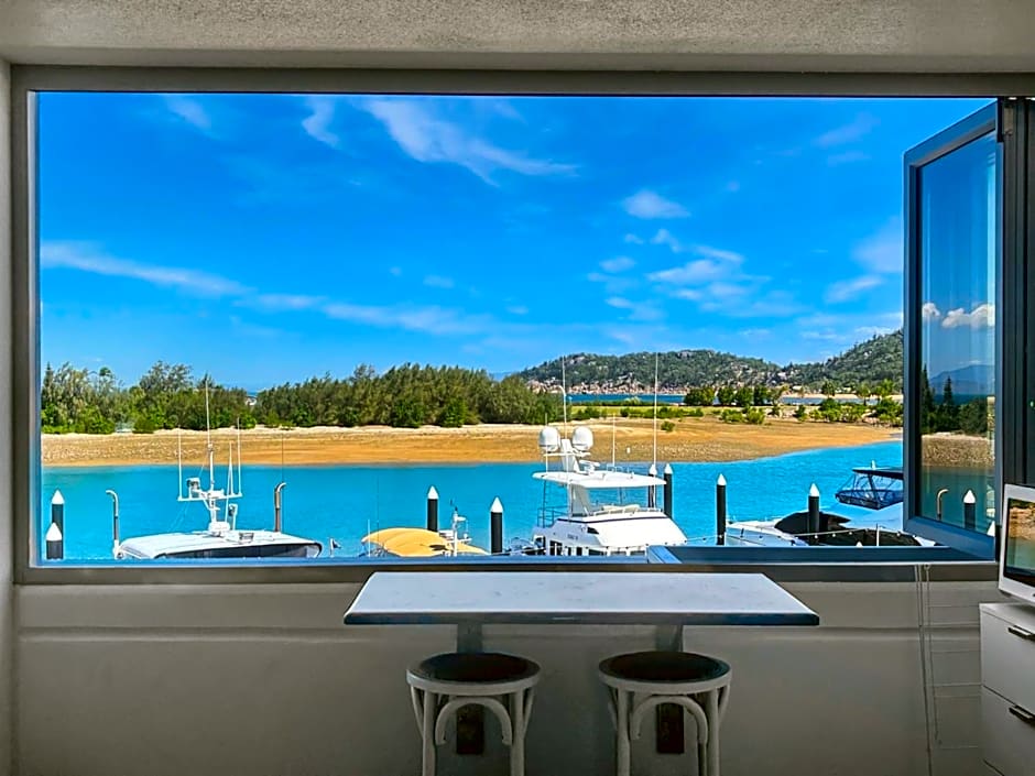 Blue on Blue Studio Room 1272