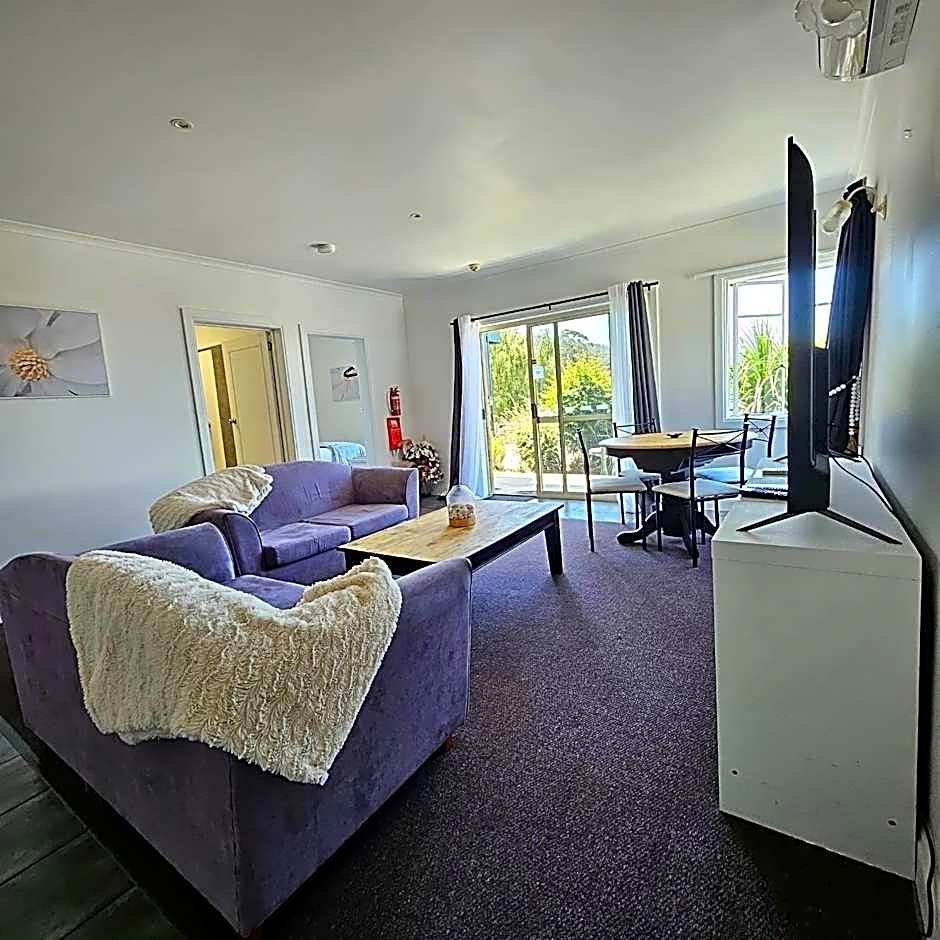 Smugglers Rest Apartments