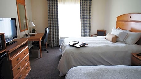 2 Queen Beds Nonsmoking