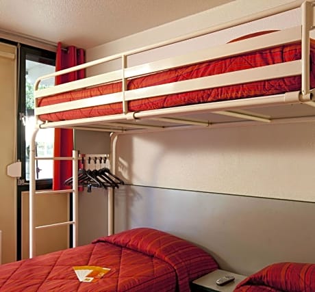 Triple Room - 3 Single Beds