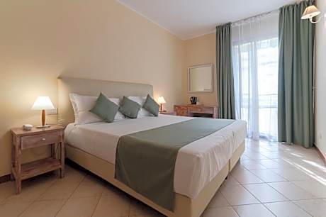 Double or Twin Room with Garden View