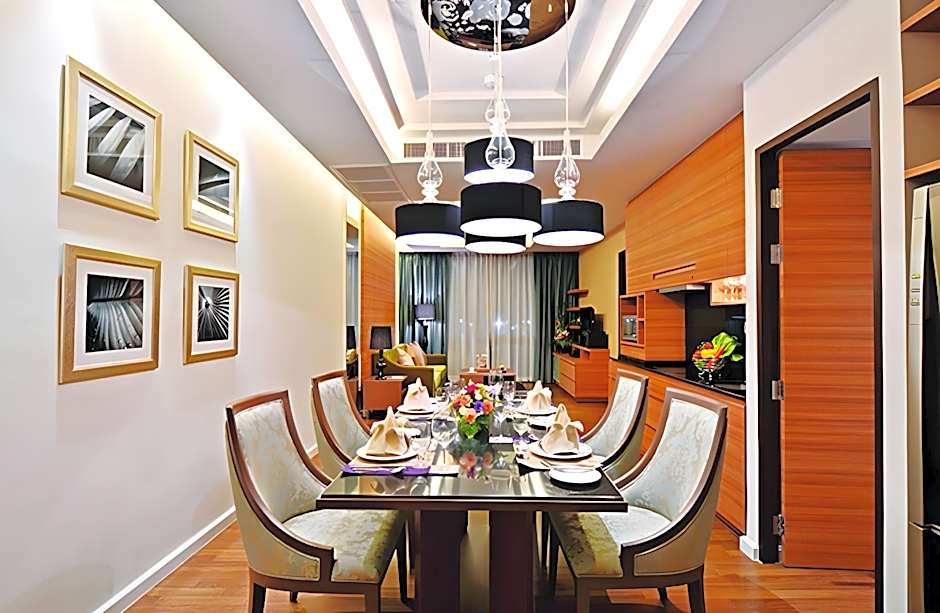 Summit Windmill Golf Suite Hotel at Suvarnabhumi
