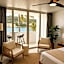 Hotel On The Cay