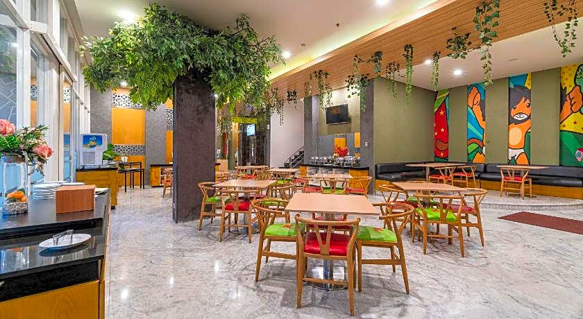 Ascent Hotel & Cafe Malang