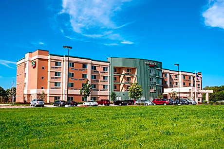 Courtyard by Marriott Milwaukee Airport