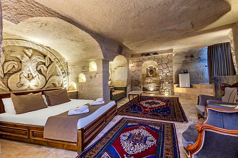 Kayatas Cave Suites