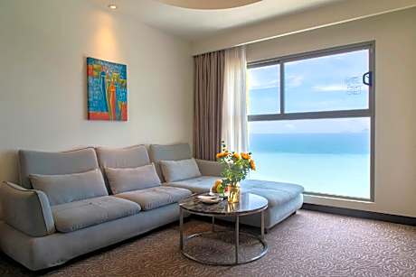 Junior Suite Twin - Non-Smoking