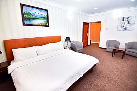 Pearl Deluxe Room