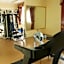 Safeer Hotel Suites