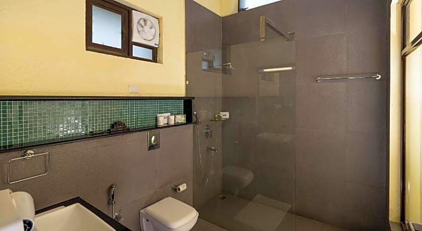 The Mountain Courtyard