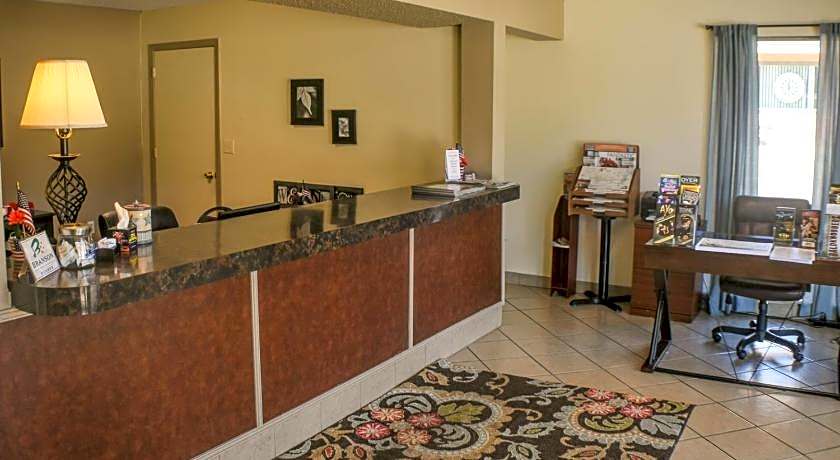 Days Inn by Wyndham Branson Near Theatre District