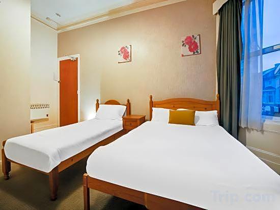 Chesterton Hotel, Blackpool South Shore