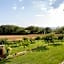 ISA-Farmhouse with swimming-pool just 20 minutes from Arezzo, apartments with panoramic views