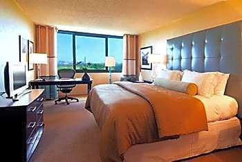 Sheraton Miami Airport Hotel & Executive Meeting Center