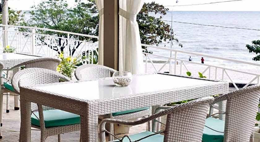 The Beach House Hotel