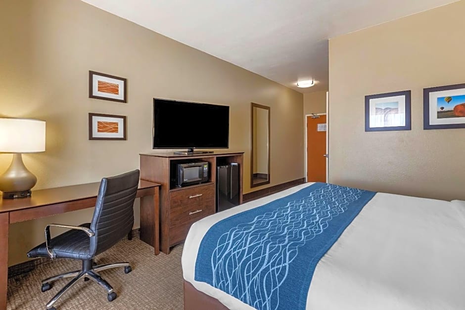 Comfort Inn And Suites Waterloo