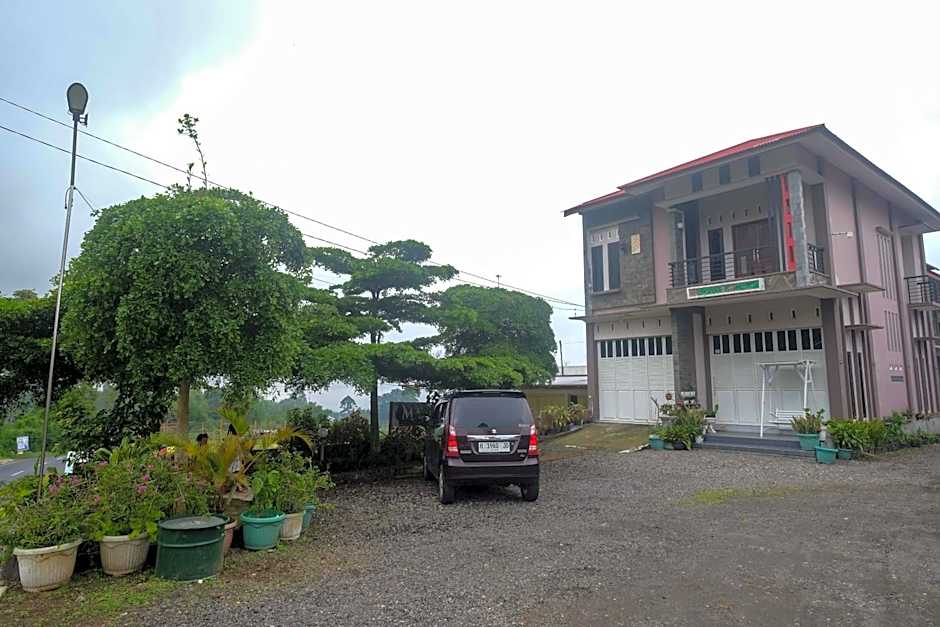 RedDoorz at Jalan Dieng 3