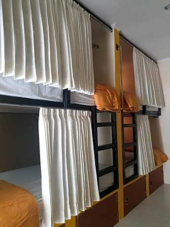 Bed in 8-Bed Dormitory Room