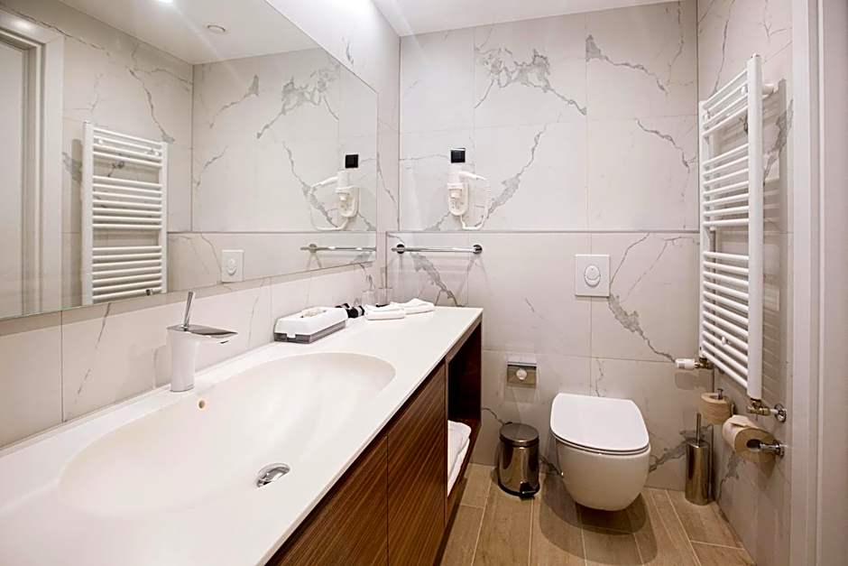 Marvie Hotel & Health