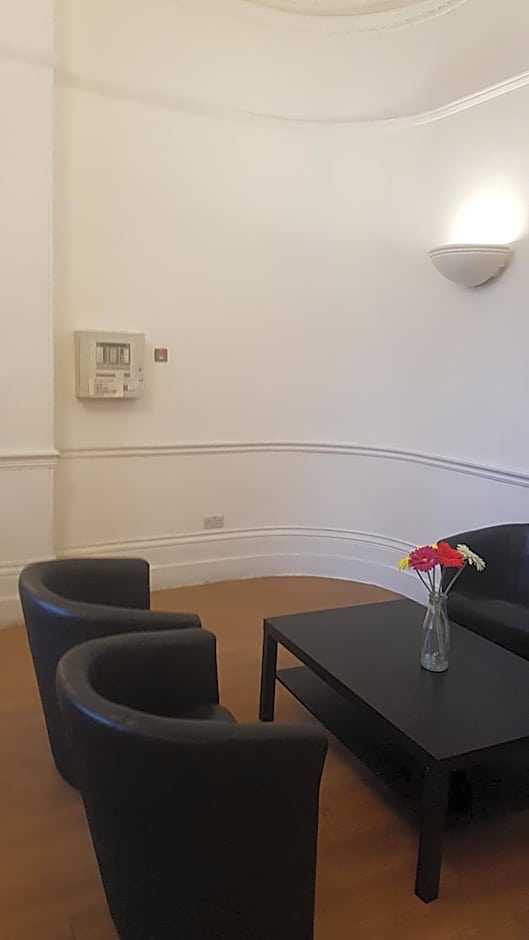 Leinster House (Bayswater)